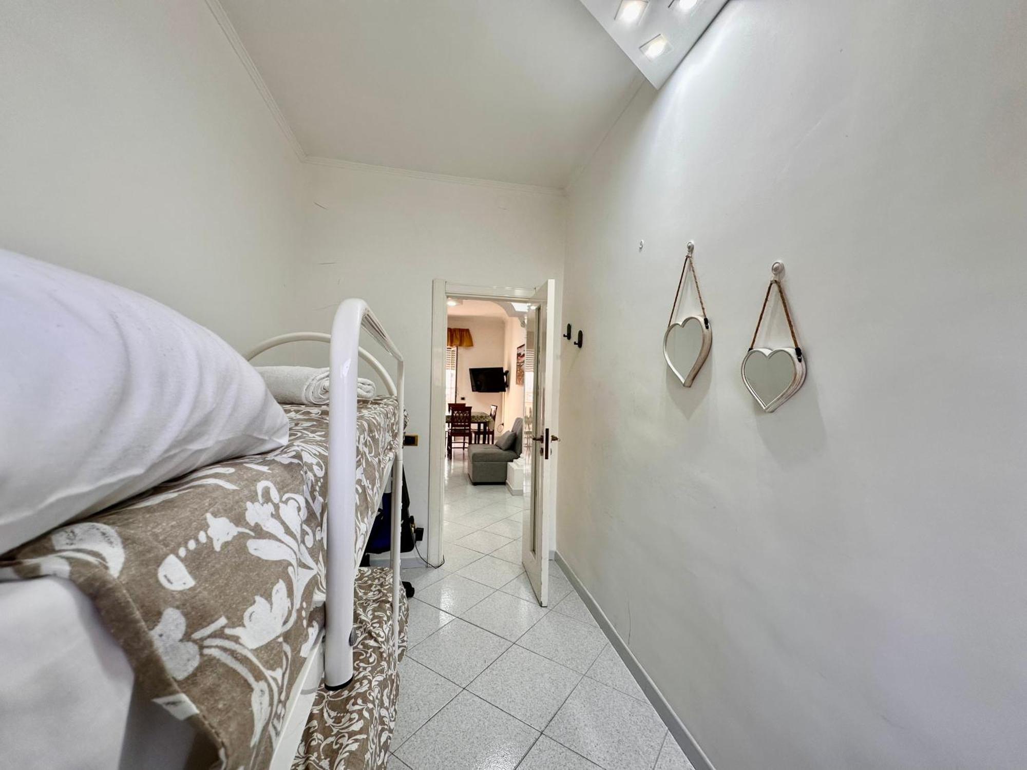 הוילה נאפולי Casa Vacanze Bergame מראה חיצוני תמונה