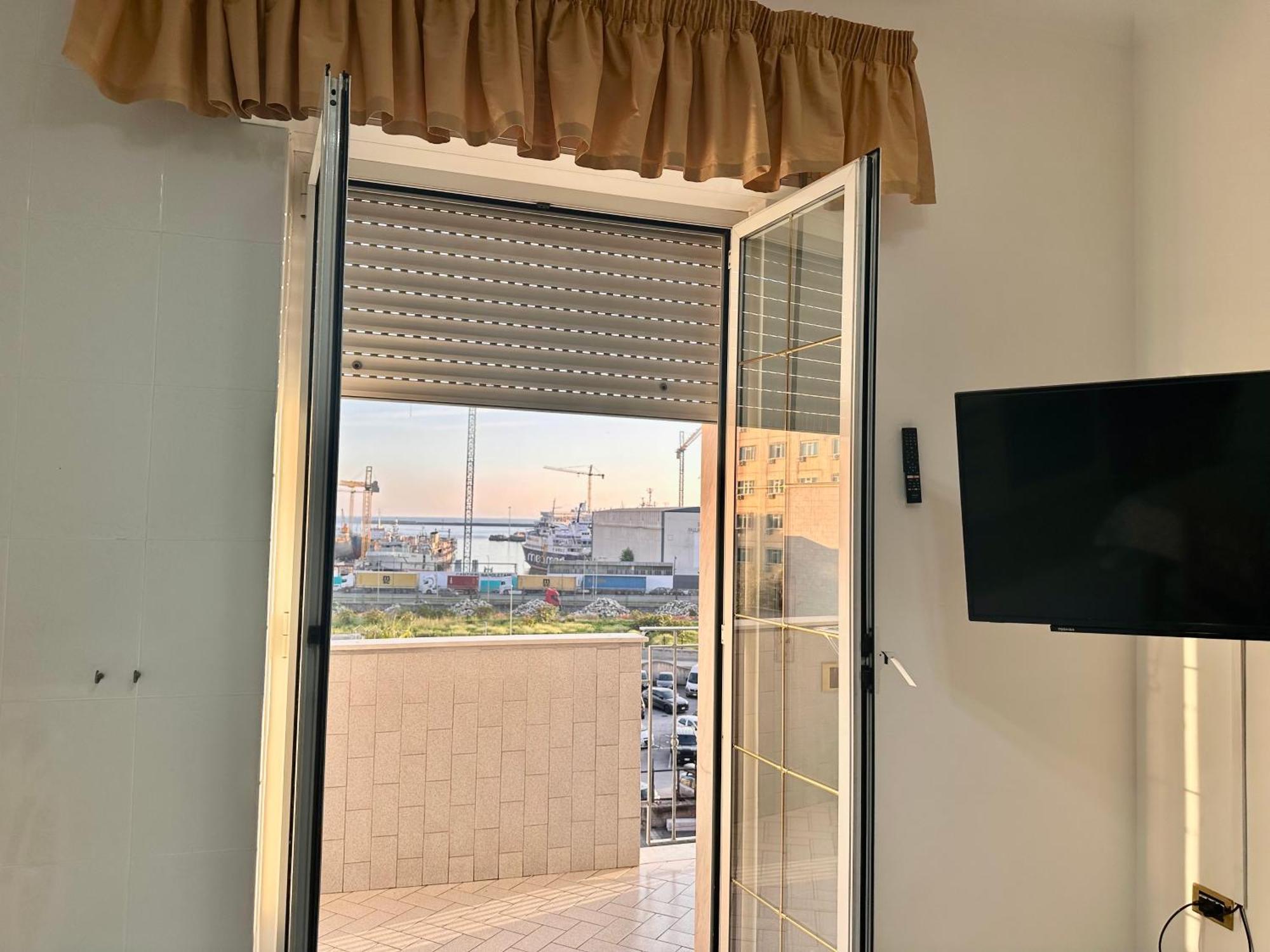 הוילה נאפולי Casa Vacanze Bergame מראה חיצוני תמונה