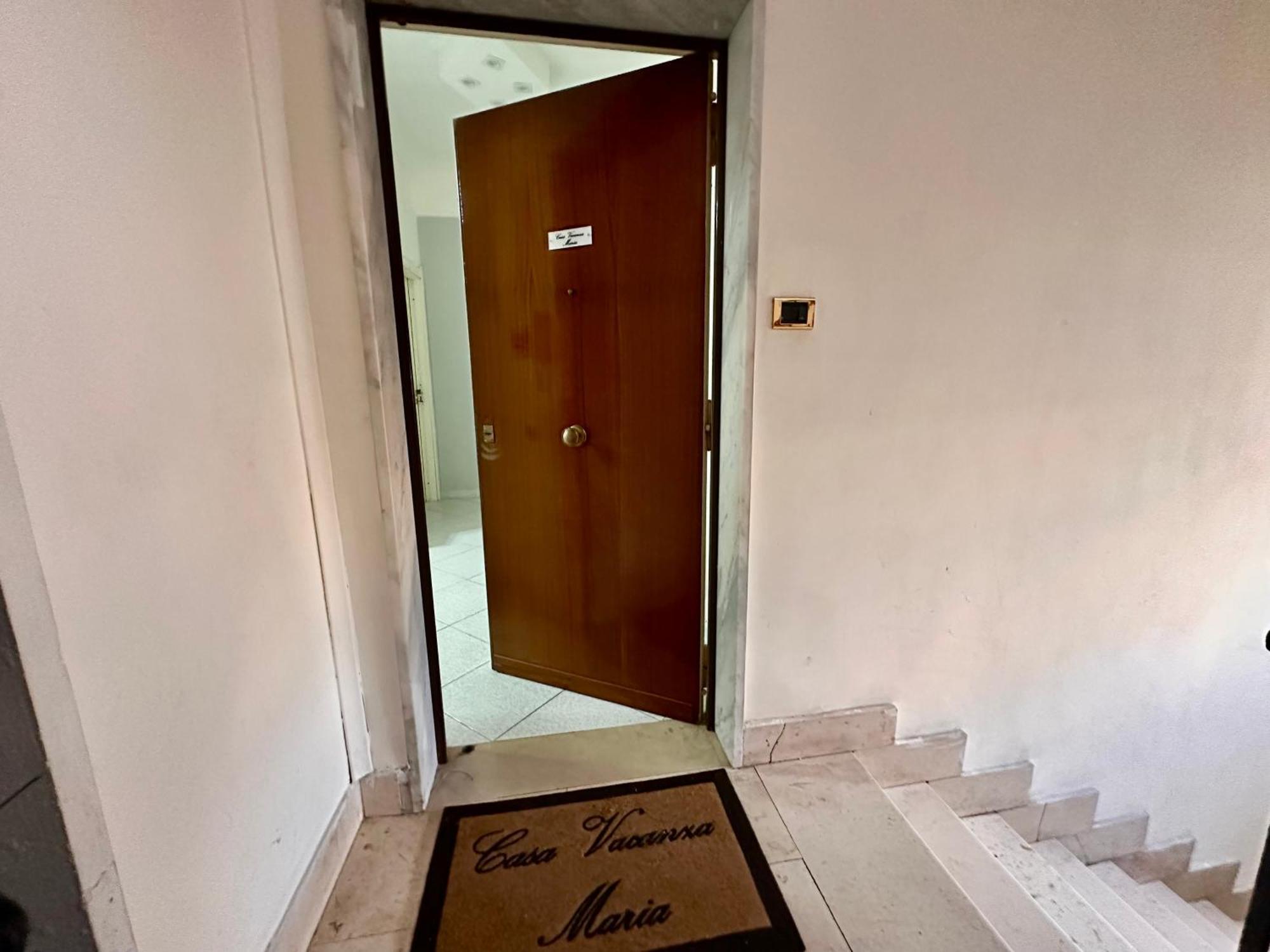 הוילה נאפולי Casa Vacanze Bergame מראה חיצוני תמונה